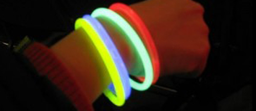 Colori Misti per Party Feste e Carnevale bracciali Fluorescenti per Feste KJSXUUE 210 Pezzi Braccialetti Luminosi Fluorescenti con connettori Fluorescenti Glow Stick Braccialetti Fluorescenti 